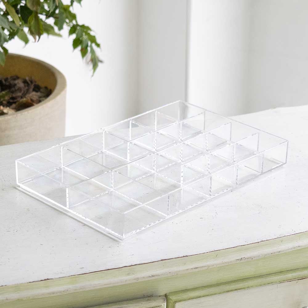 Bandeja Organizadora Utensílios com 16 Divisórias Bandeja Organizadora Utensílios com 16 Divisórias