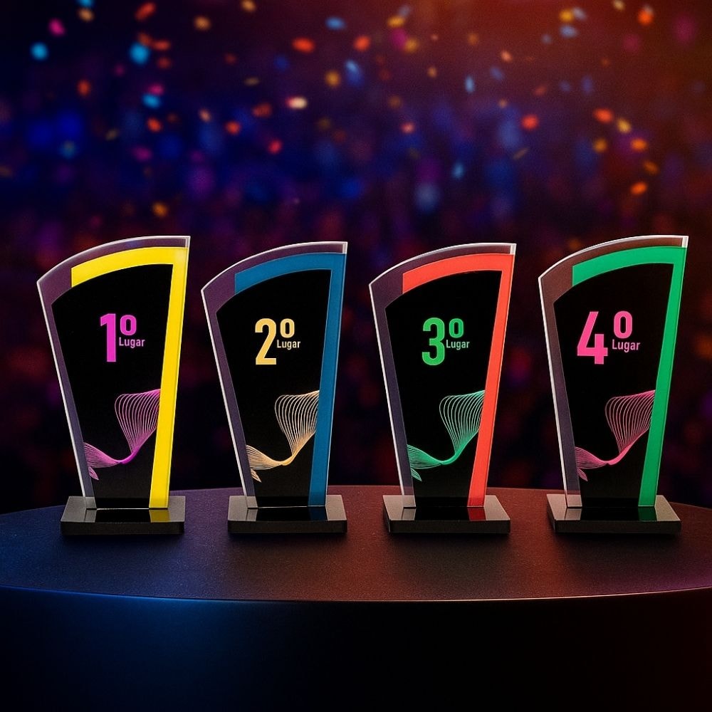 Conjunto de Troféus em Acrílico sem Personalização (1°, 2°, 3° e 4° Lugar)