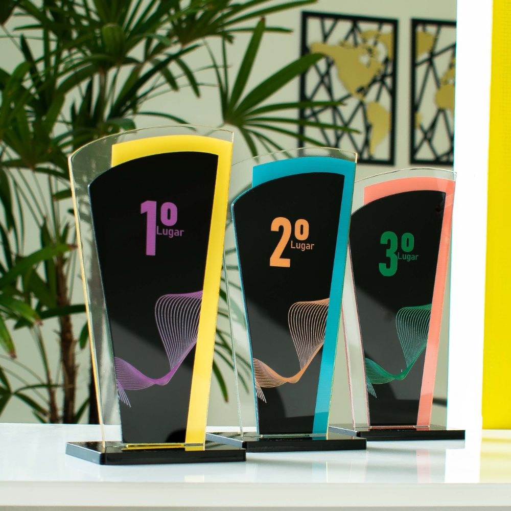 Conjunto de Troféus em Acrílico sem Personalização Conjunto de Troféus em Acrílico sem Personalização