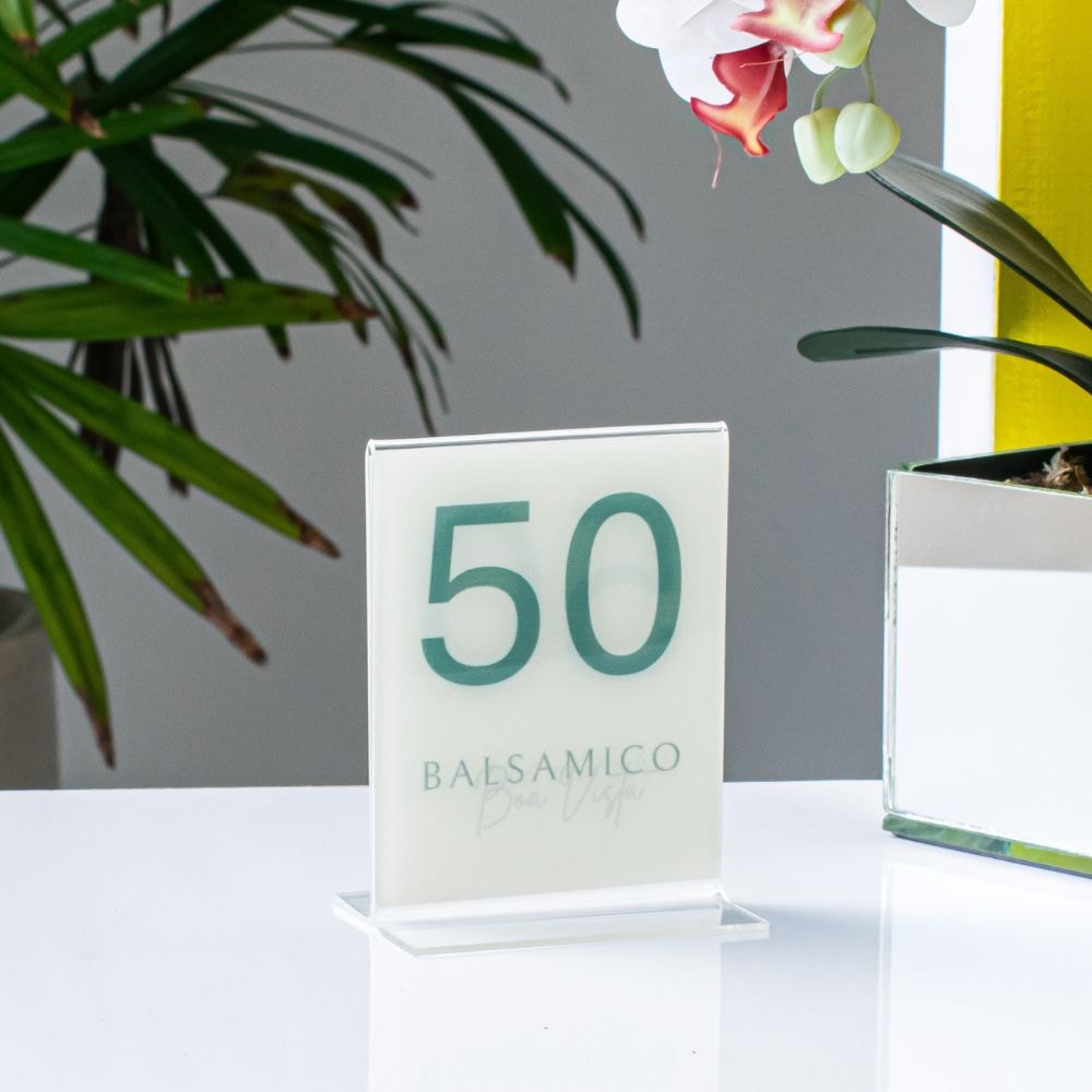 Display Tipo T para Mesas e Eventos Personalizado Display Tipo T para Mesas e Eventos Personalizado