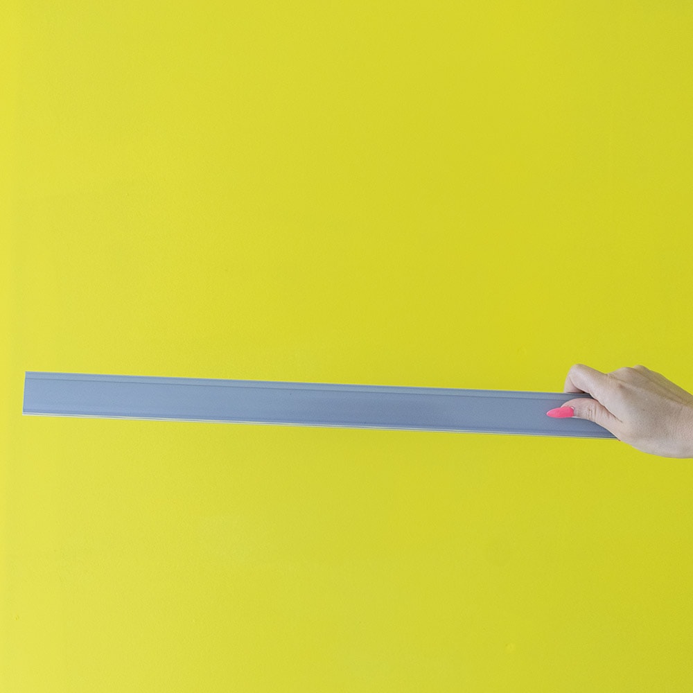 Etiqueta PVC para Gondola Modelo U fundo Cinza - 50x3,6cm Etiqueta PVC para Gondola Modelo U fundo Cinza - 50x3,6cm