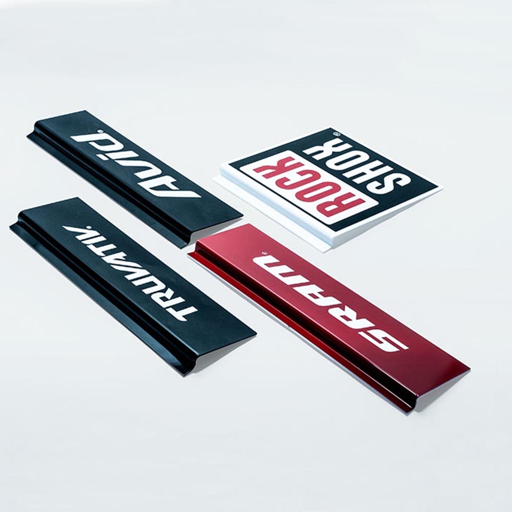 Expositor de Calçado para painel Canaletado - Projeto Especial Expositor de Calçado para painel Canaletado - Projeto Especial