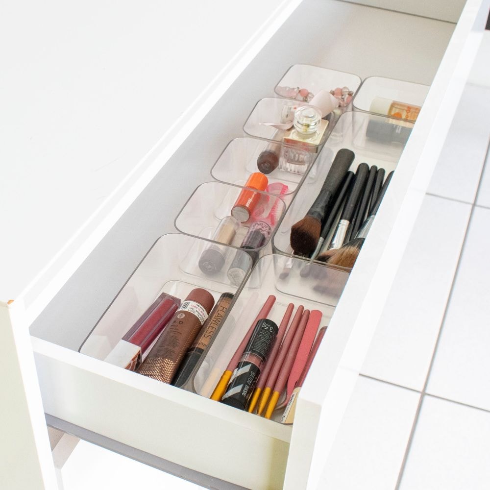 Kit 8 Divisórias Organizadoras Multiuso para Gavetas Kit 8 Divisórias Organizadoras Multiuso para Gavetas