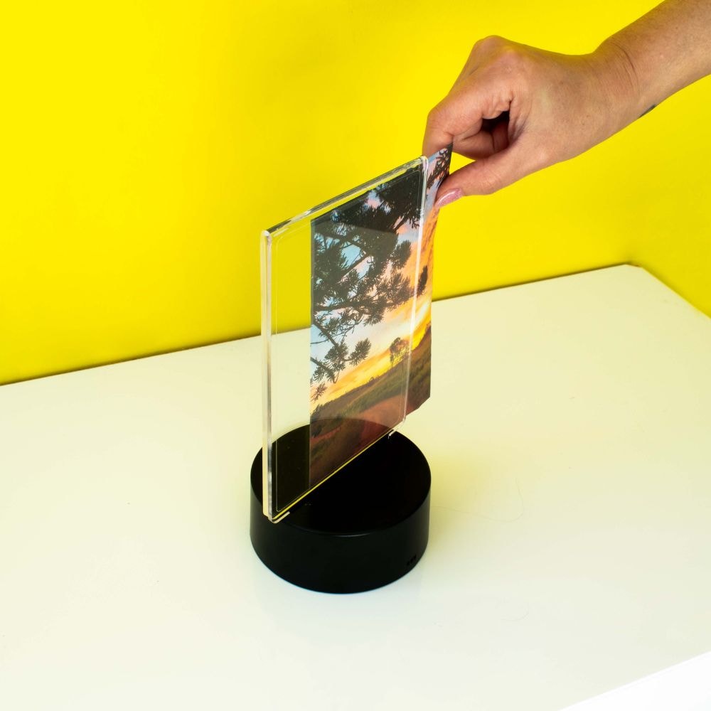 Luminária de Led – Porta Retrato para o Dia dos Pais Luminária de Led – Porta Retrato para o Dia dos Pais