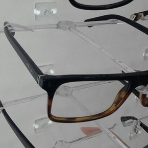 Painel Expositor em Acrílico para Óculos - Tamanho 60X60cm