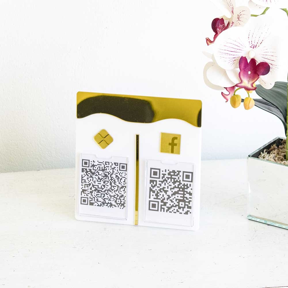 Placa e Display Pix Dourado com 2 Bolsas Placa e Display Pix Dourado com 2 Bolsas