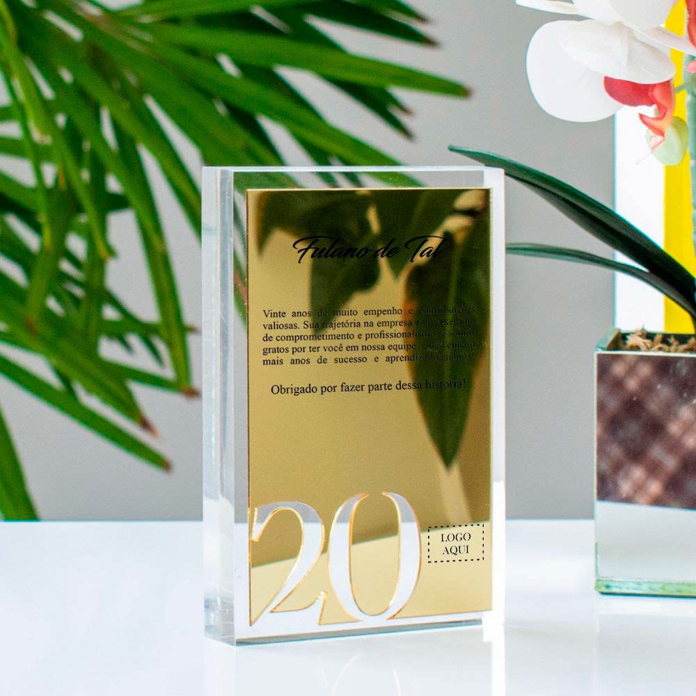 Placa Homenagem Corporativa em Acrílico 20 Anos Placa Homenagem Corporativa em Acrílico 20 Anos