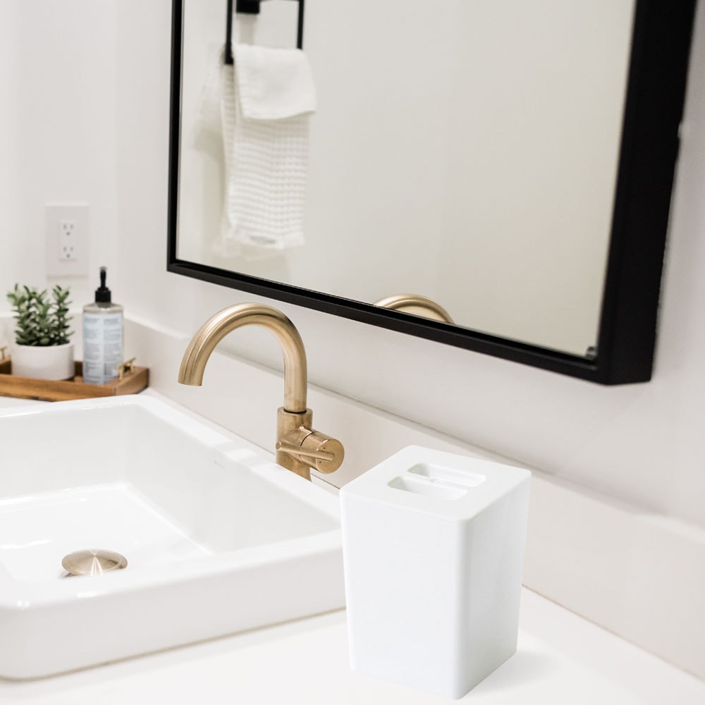 Porta Cotonete e Algodão com Tampa Porta Cotonete e Algodão com Tampa