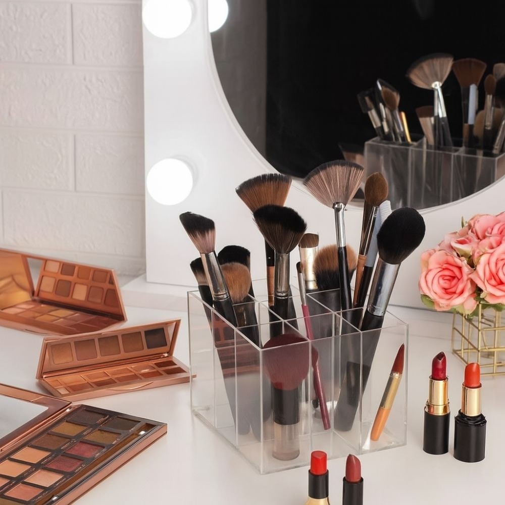 Porta Pincel em Acrílico Cristal com 9 Divisórias Porta Pincel em Acrílico Cristal com 9 Divisórias