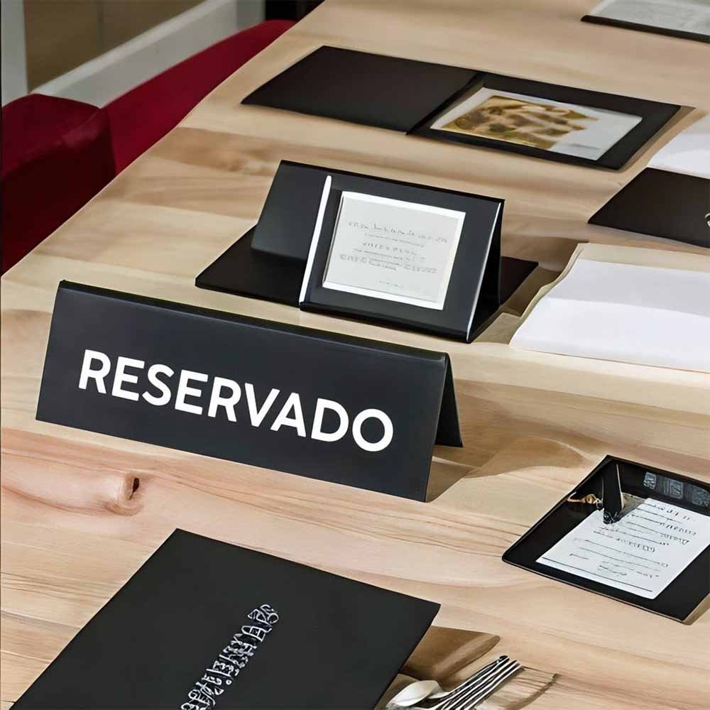 Prisma de Mesa Placa Reservado Prisma de Mesa Placa Reservado