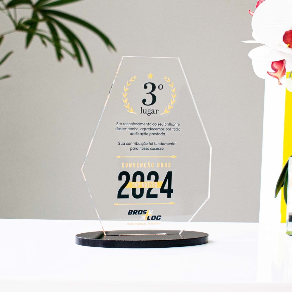 Troféu em Acrílico Personalizado Geométrico Troféu em Acrílico Personalizado Geométrico