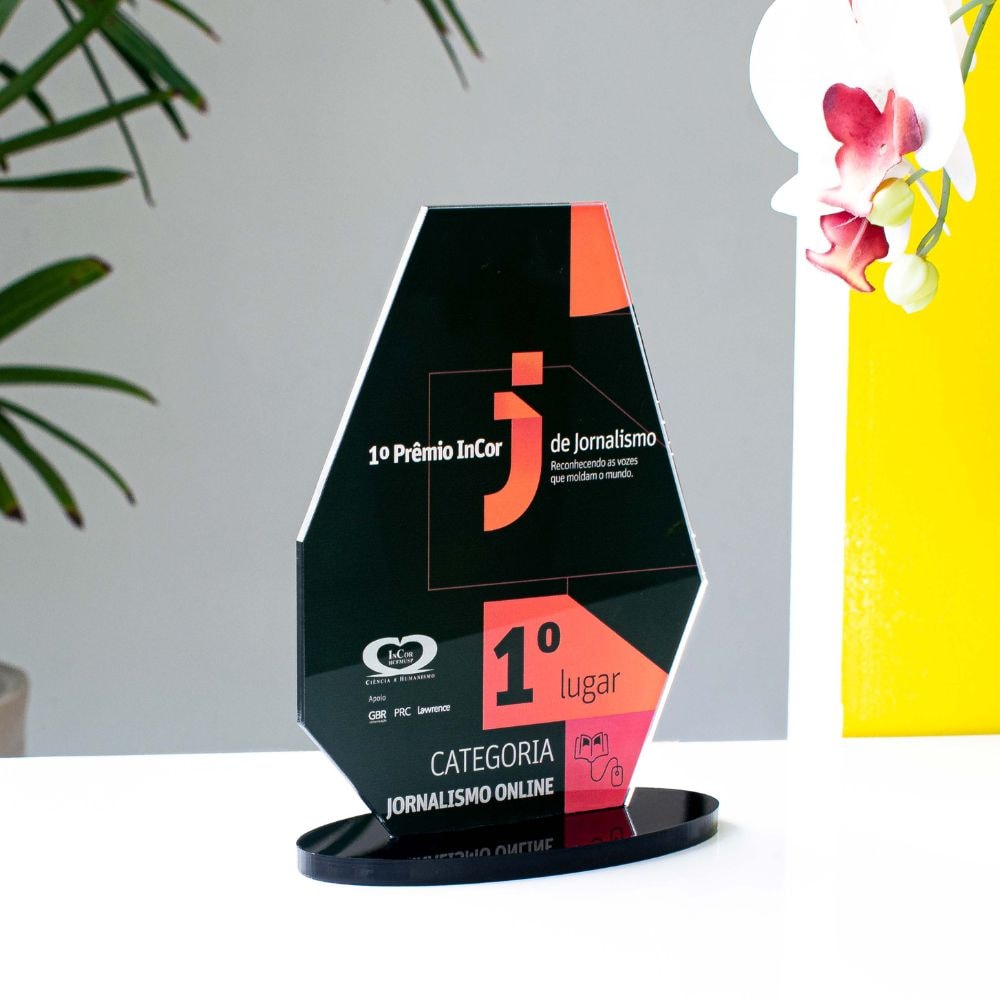 Troféu em Acrílico Personalizado Geométrico Troféu em Acrílico Personalizado Geométrico