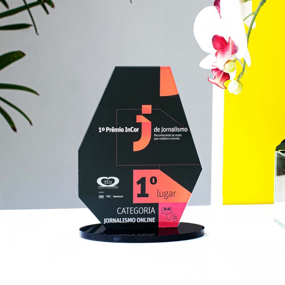 Troféu em Acrílico Personalizado Geométrico Troféu em Acrílico Personalizado Geométrico